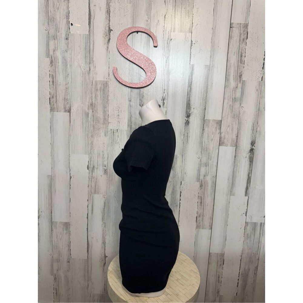 Mini black dress size small - Picture 6 of 6